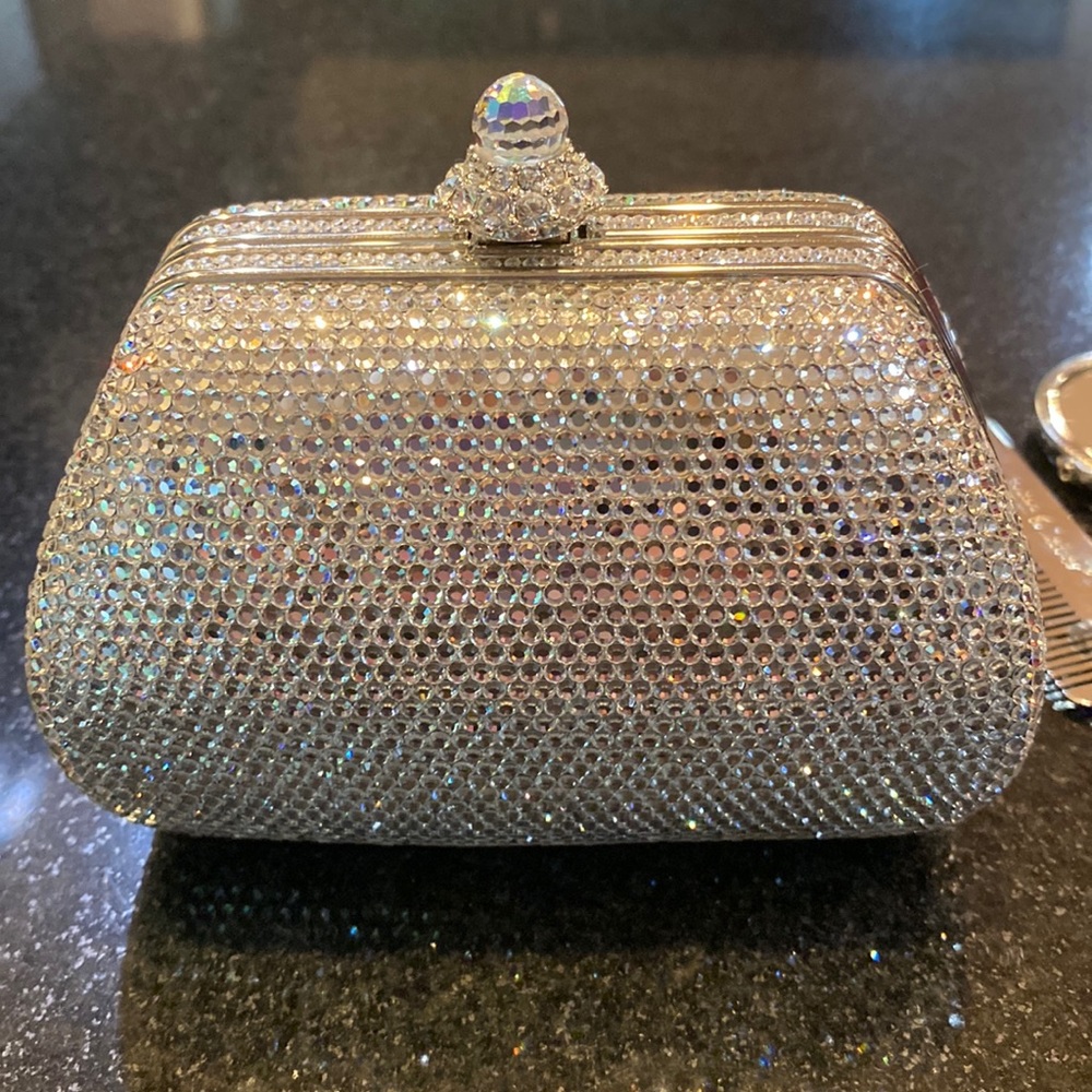 Gorgeous Judith Leiber Minaudiere evening bag rhinestones.